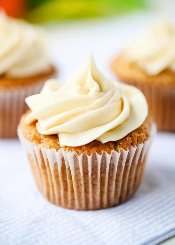 carrot cake cupcakes